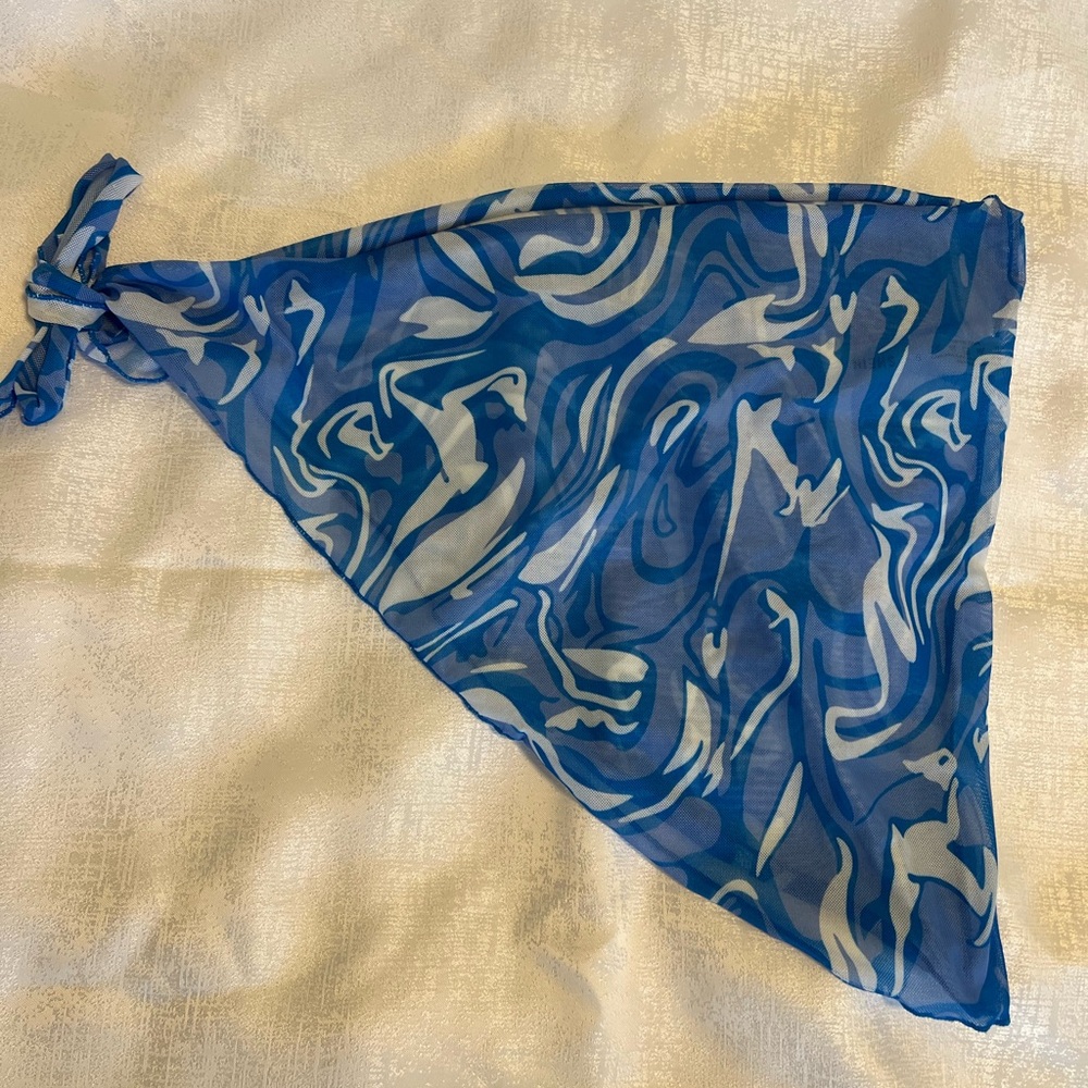 🔥Blue and White cover up